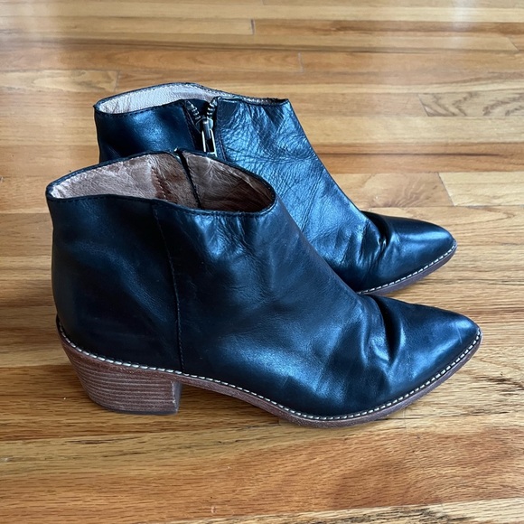 MADEWELL Justine Ankle Boots Black Leather Pointed Toe 8 - Picture 7 of 7